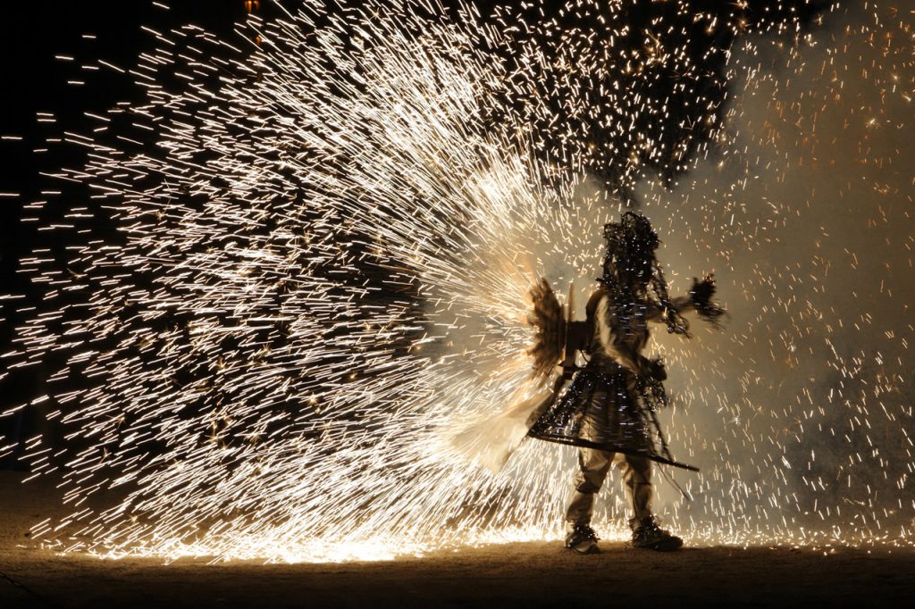 Groupe F Firework Dancers